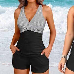Black White Stripe Tankini Swimsuit with Shorts Two Piece Size Large NWT #2238
